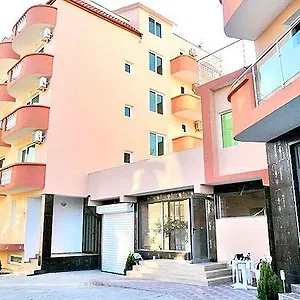 3* Hotel Detelini